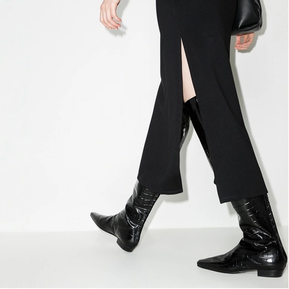 Toteme Shoes - TOTEME
Croc-effect leather over-the-knee boots Sz 37